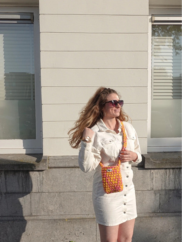 On The Go Bag in 'Bubblegum'