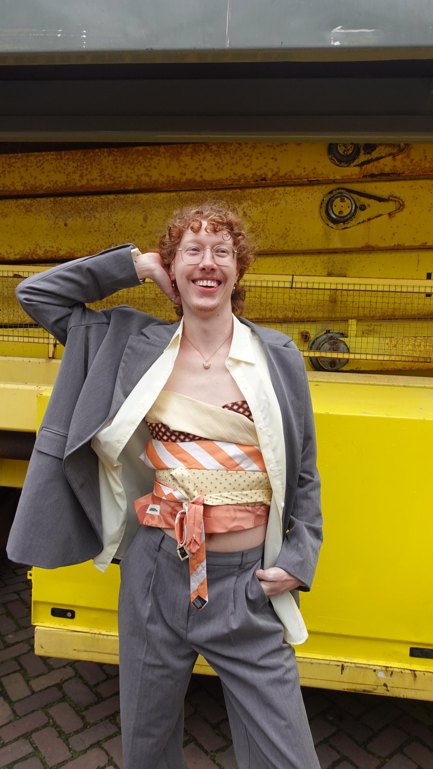 Tie Top in 'Champagne Party'