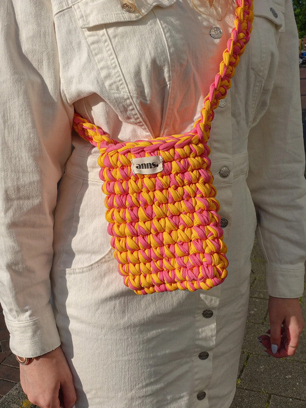 On The Go Bag in 'Bubblegum'