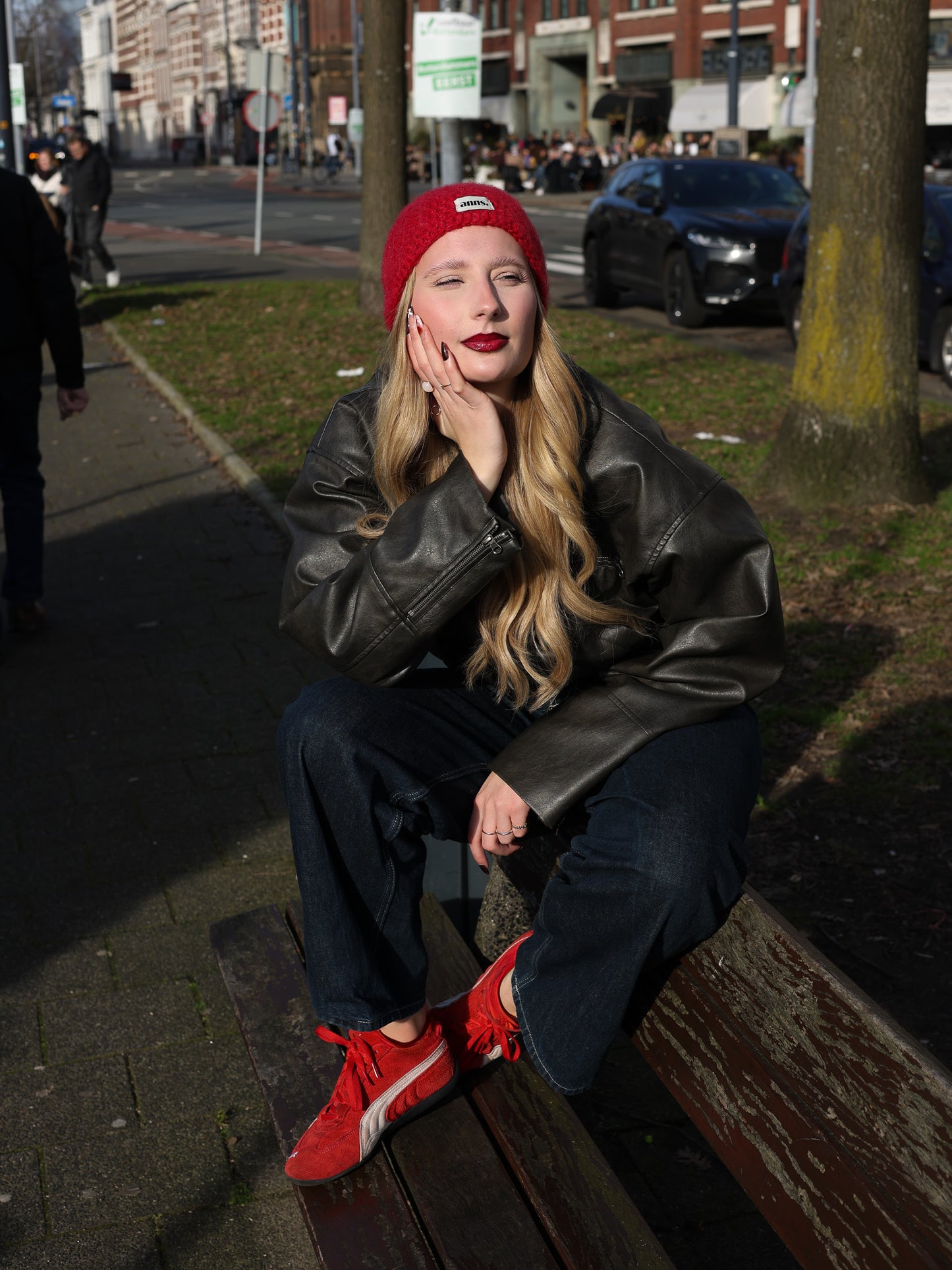 Beanie in 'Deep Rouge'